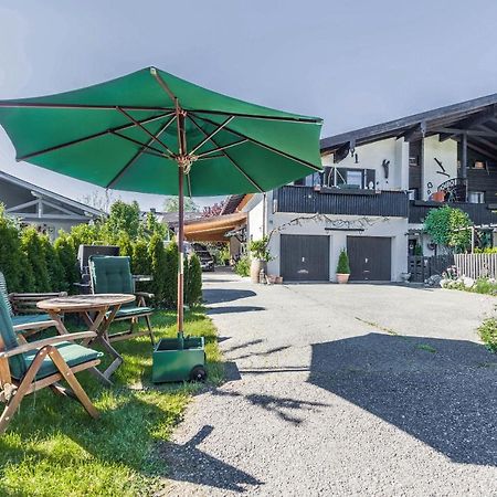 Zwischen Chiemsee Und Bergen Ug بيرناو ام شيمسي المظهر الخارجي الصورة